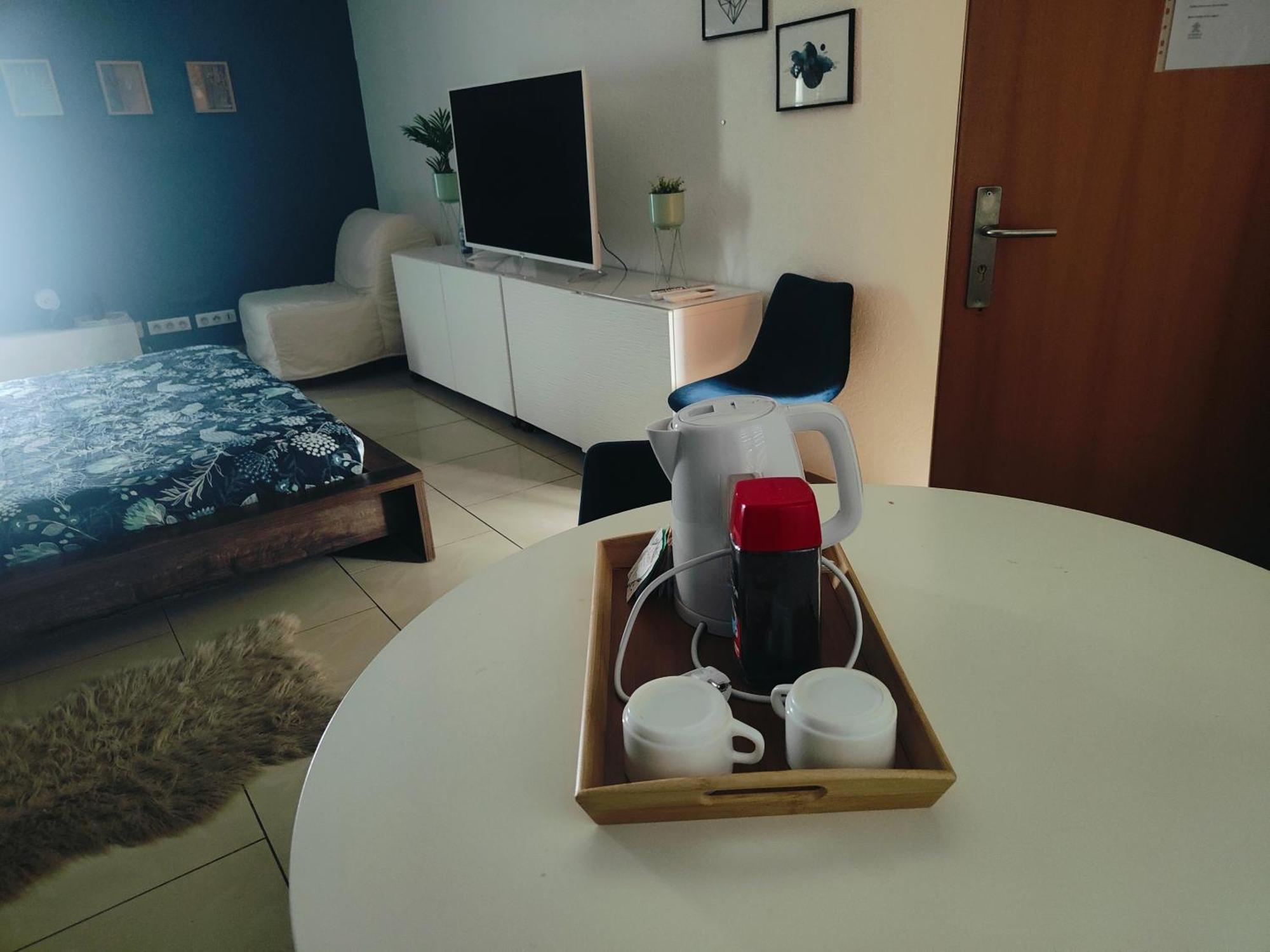 Suite 2 Lits Auberge Du Manala Hotel 24 24 Proche Basel Saint-Louis  Exterior foto