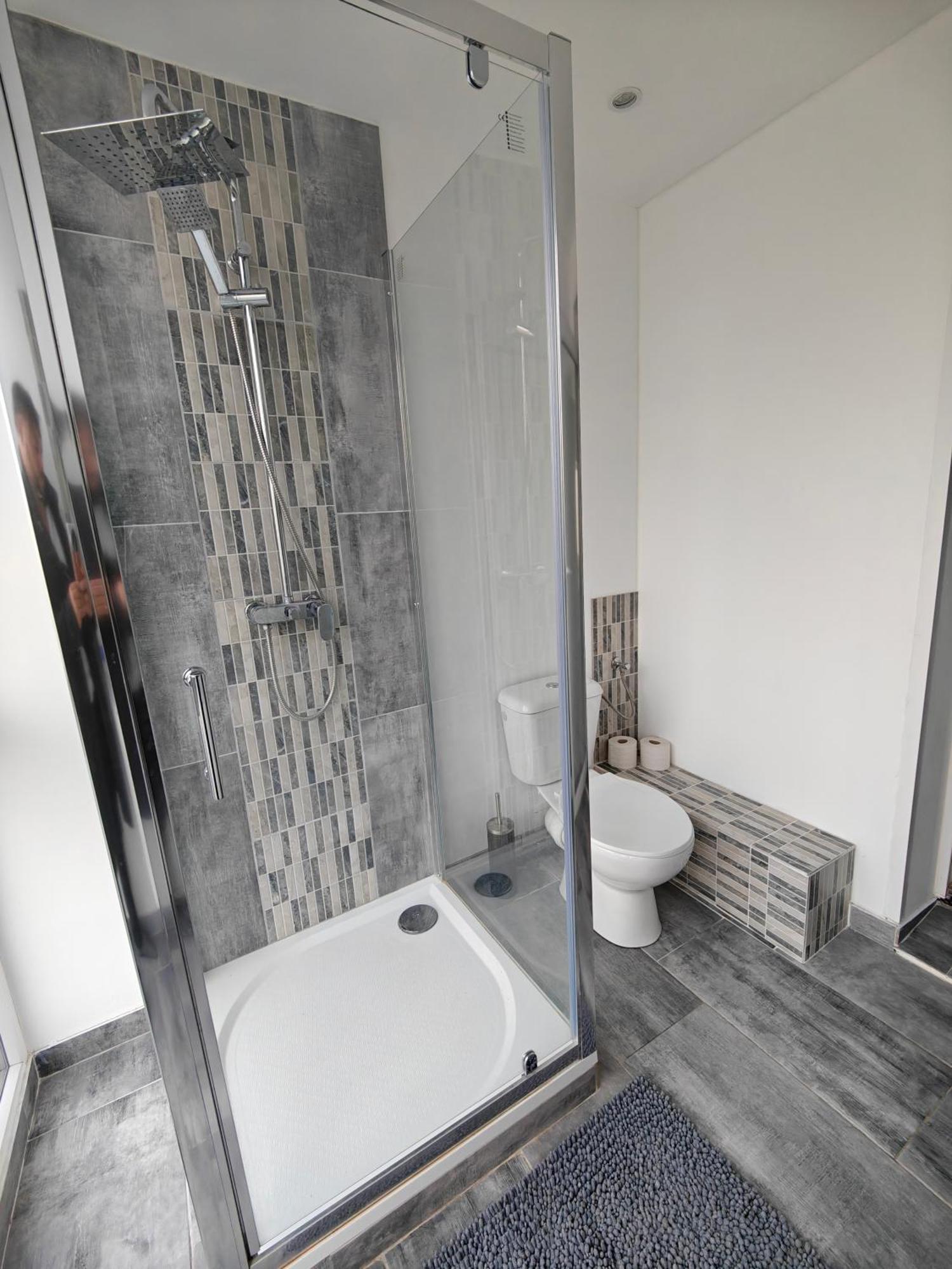 Suite 2 Lits Auberge Du Manala Hotel 24 24 Proche Basel Saint-Louis  Exterior foto